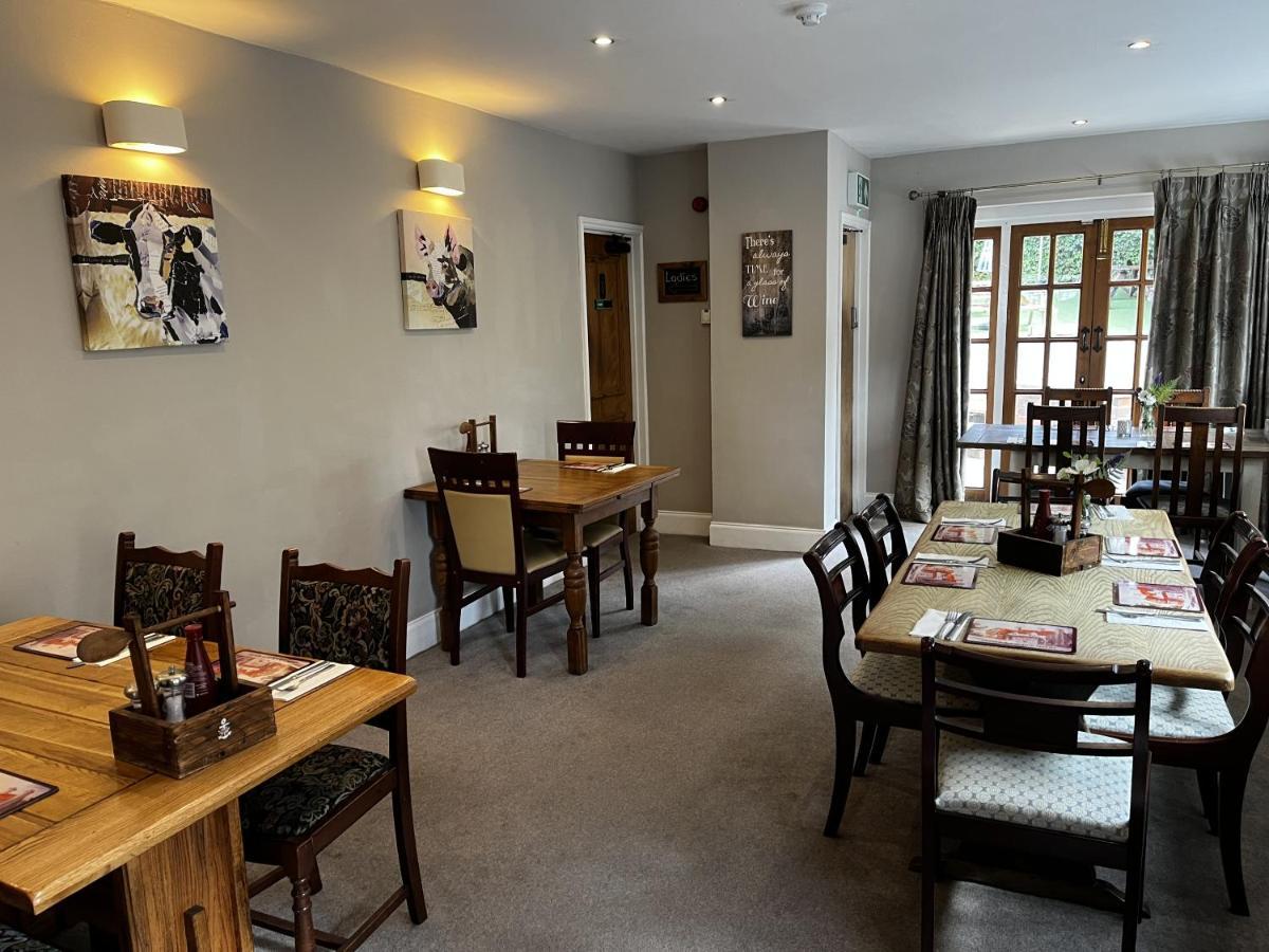 Crown & Anchor Couette-café *
